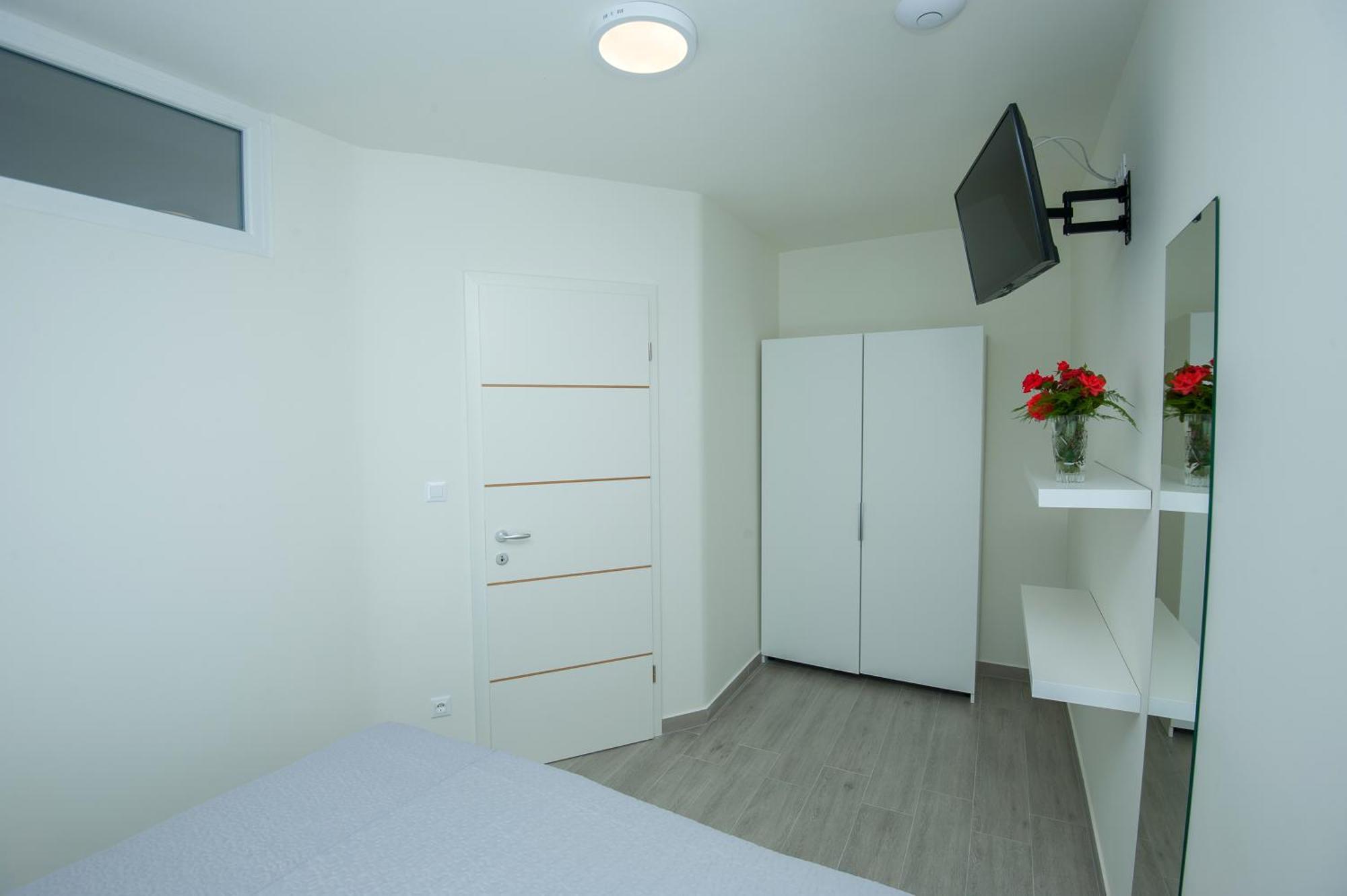 Seaside Luxury Suites Ποντστράνα Δωμάτιο φωτογραφία